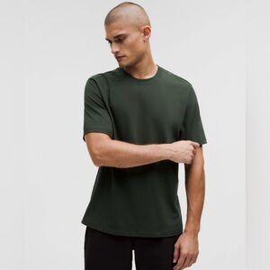 Men’s Lululemon Zeroed In Short Sleeveve Shirt Medium NWT